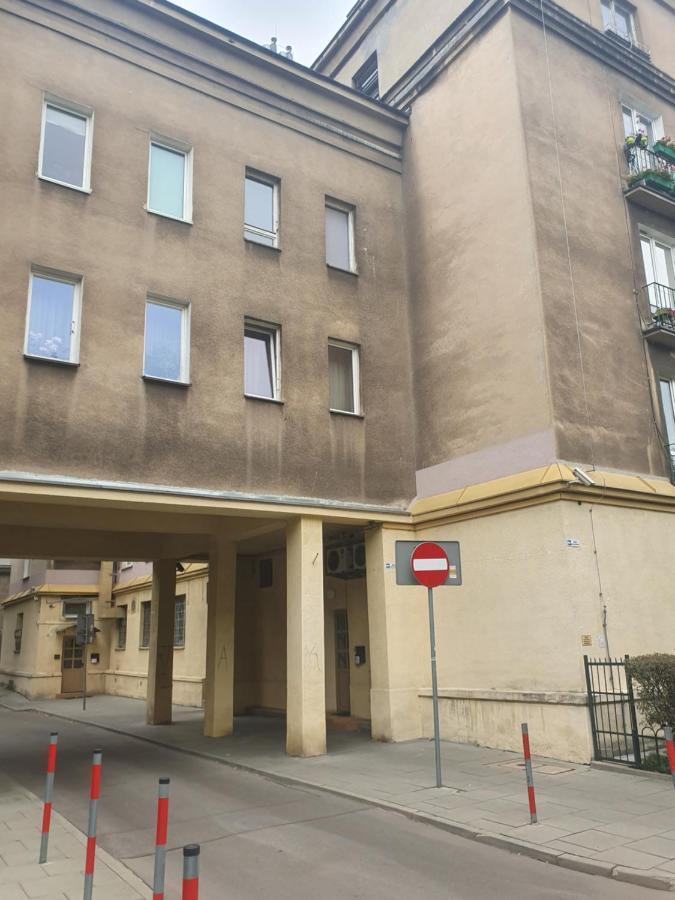 3-Bedroom Flat In City Center P4You Pl クラクフ エクステリア 写真