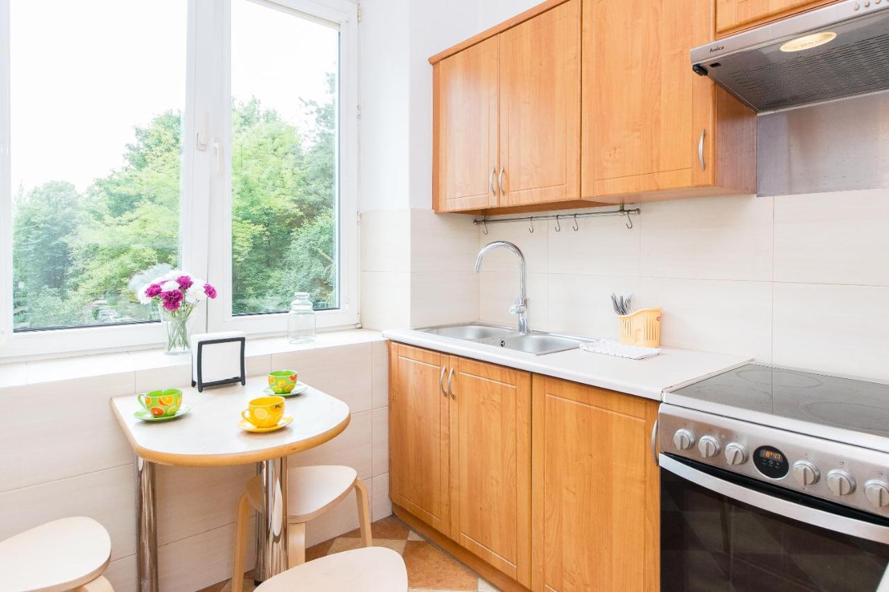 3-Bedroom Flat In City Center P4You Pl クラクフ エクステリア 写真