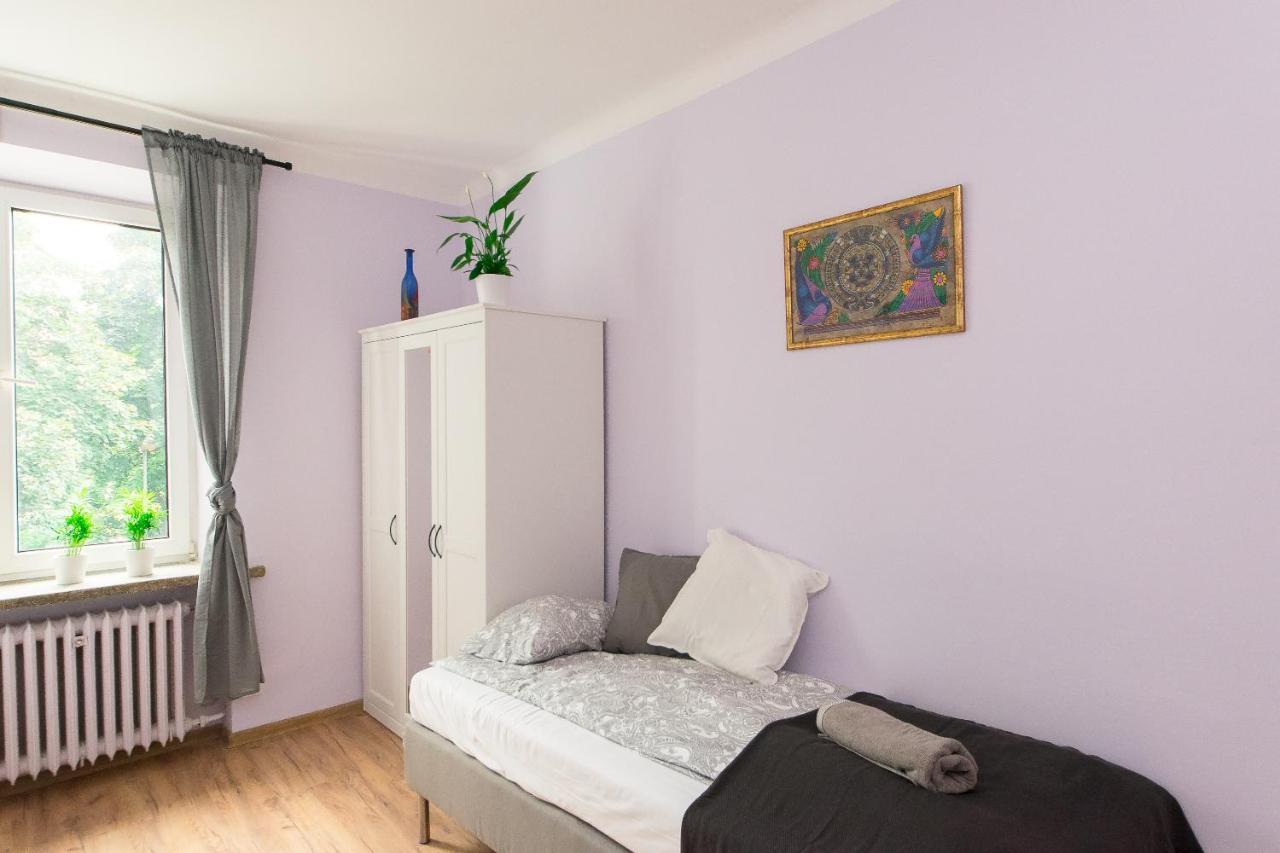 3-Bedroom Flat In City Center P4You Pl クラクフ エクステリア 写真
