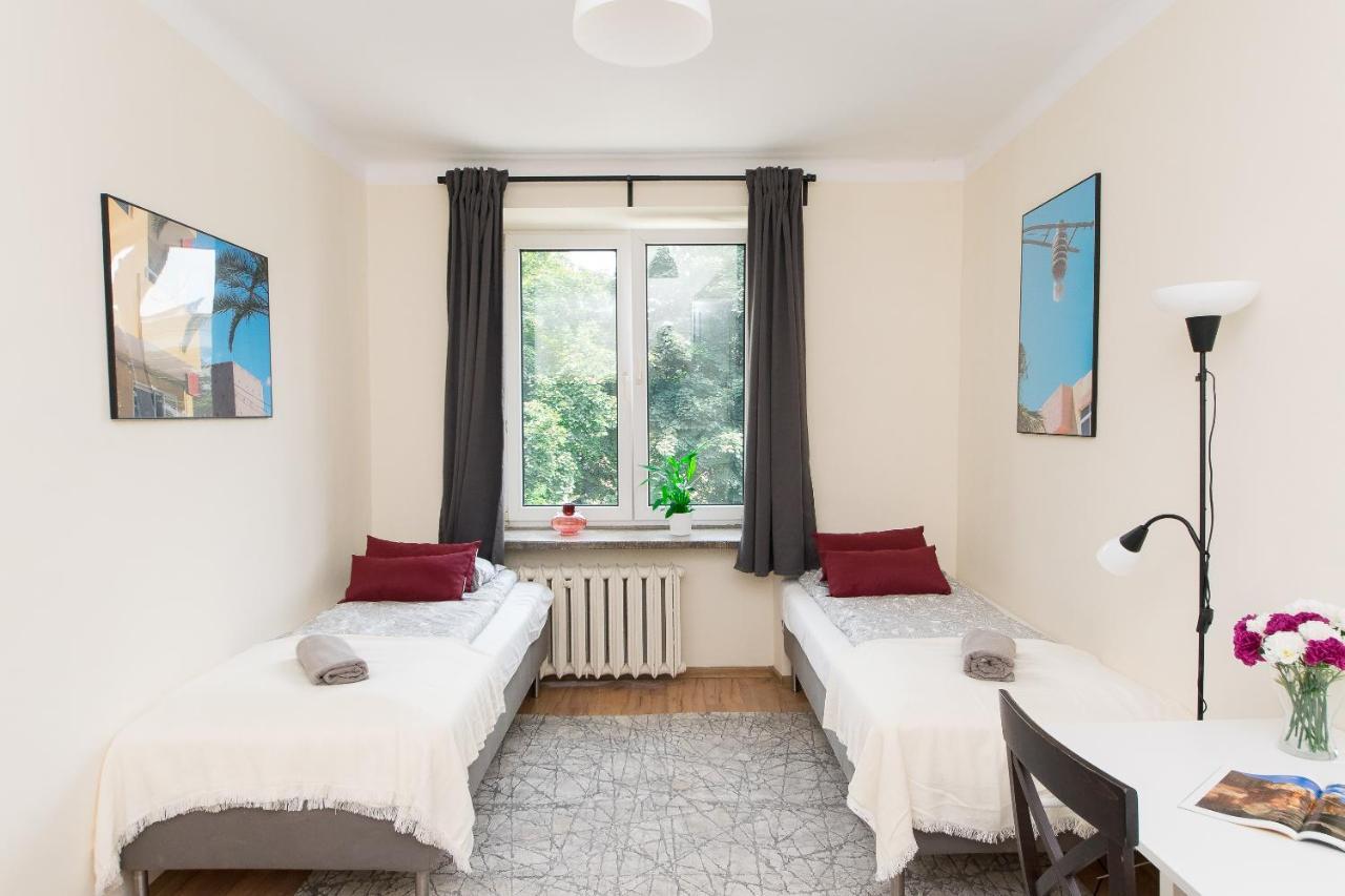 3-Bedroom Flat In City Center P4You Pl クラクフ エクステリア 写真