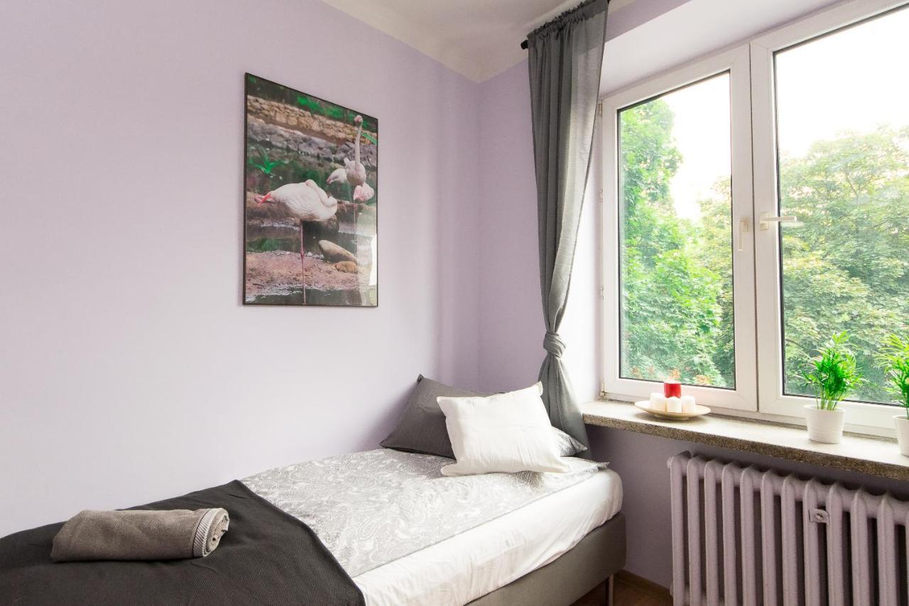 3-Bedroom Flat In City Center P4You Pl クラクフ エクステリア 写真